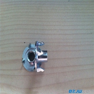 倒刺四爪螺母四角釘四爪螺母 家具螺母四爪釘?shù)广^四爪釘